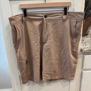 EUC Magellan Outdoors Tan Cargo Shorts Relaxed Fit